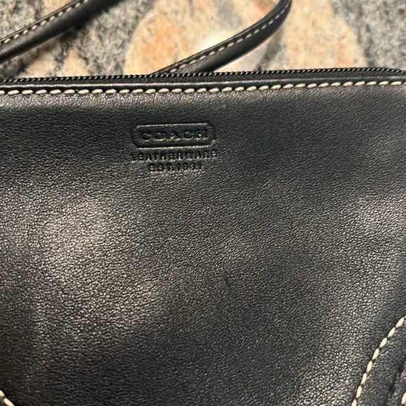Coach Leather Wristlet Pouch Black - Picture 4 of 6